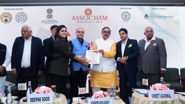 Honored at the ASSOCHAM Event